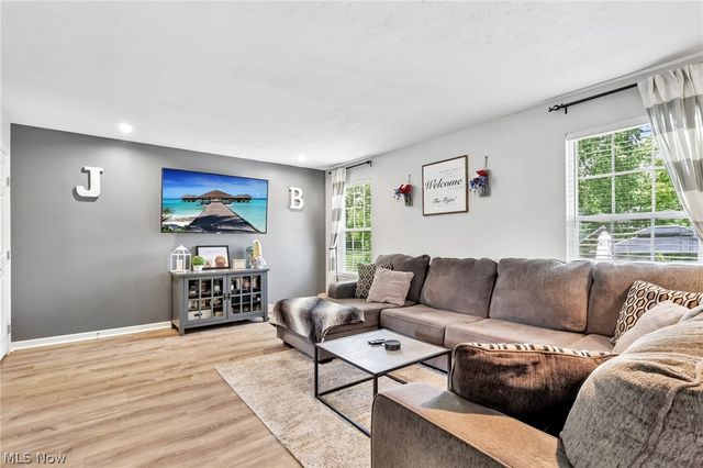 1480 Crescent Drive, Streetsboro, OH 44241