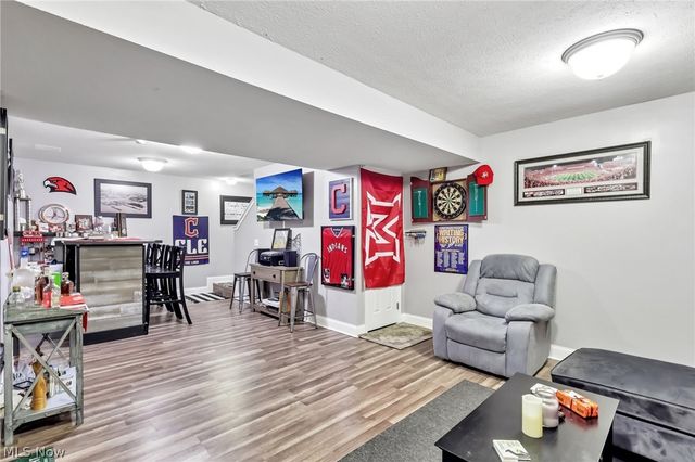 1480 Crescent Drive, Streetsboro, OH 44241