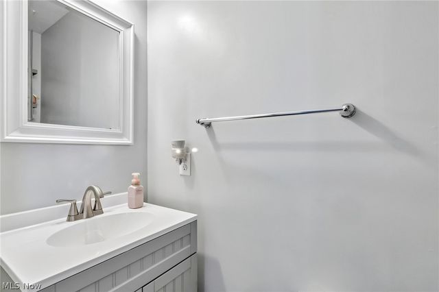 1480 Crescent Drive, Streetsboro, OH 44241