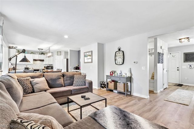 1480 Crescent Drive, Streetsboro, OH 44241