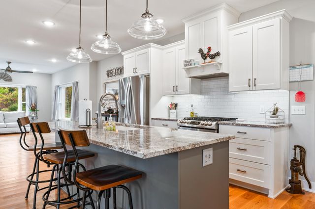 1009 Marion Court NE, Montgomery, MN 56069