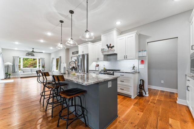 1009 Marion Court NE, Montgomery, MN 56069