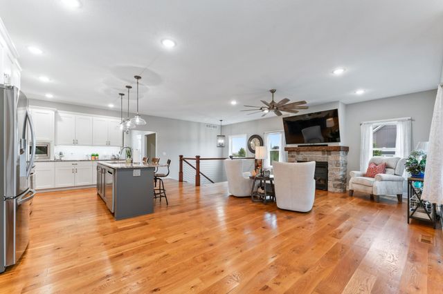 1009 Marion Court NE, Montgomery, MN 56069