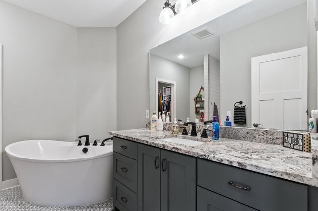 1009 Marion Court NE, Montgomery, MN 56069