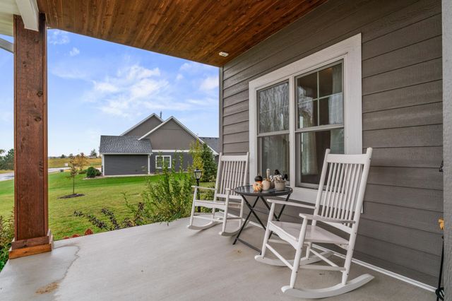 1009 Marion Court NE, Montgomery, MN 56069