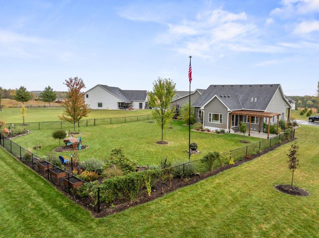 1009 Marion Court NE, Montgomery, MN 56069