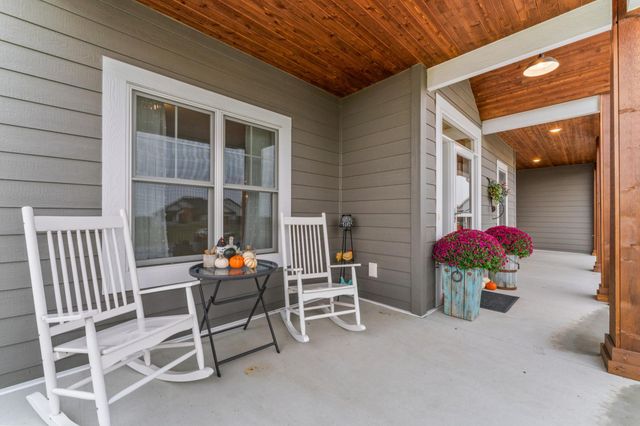 1009 Marion Court NE, Montgomery, MN 56069