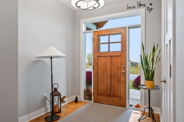 1009 Marion Court NE, Montgomery, MN 56069