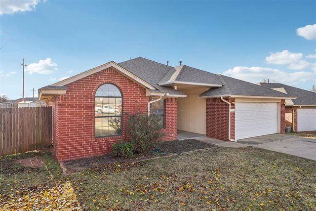 304 Cherokee Court, Blanchard, OK 73010