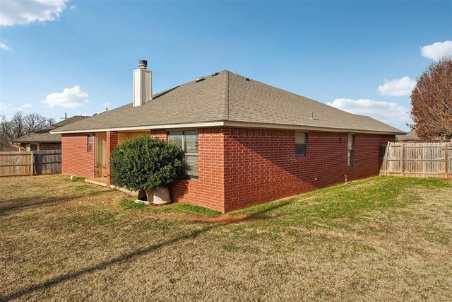 304 Cherokee Court, Blanchard, OK 73010