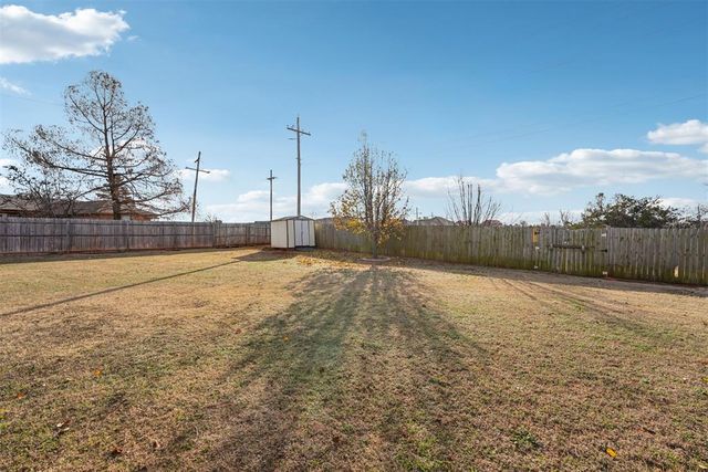 304 Cherokee Court, Blanchard, OK 73010