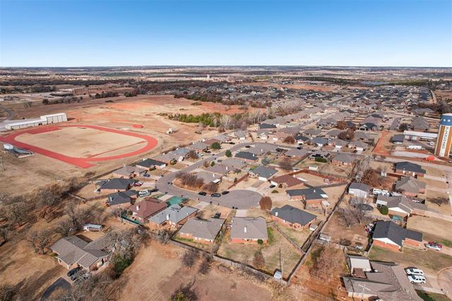 304 Cherokee Court, Blanchard, OK 73010