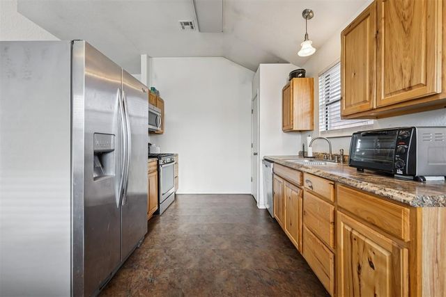 304 Cherokee Court, Blanchard, OK 73010