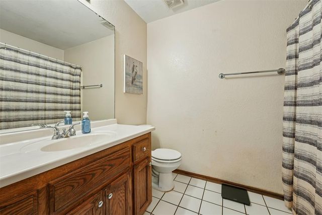 304 Cherokee Court, Blanchard, OK 73010