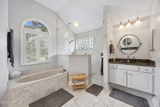 3857 REDS GAIT Lane, Jacksonville, FL 32223
