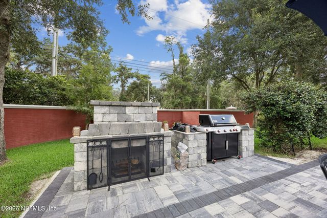 3857 REDS GAIT Lane, Jacksonville, FL 32223