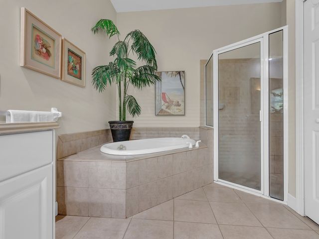 2225 Seaside Street, Vero Beach, FL 32963