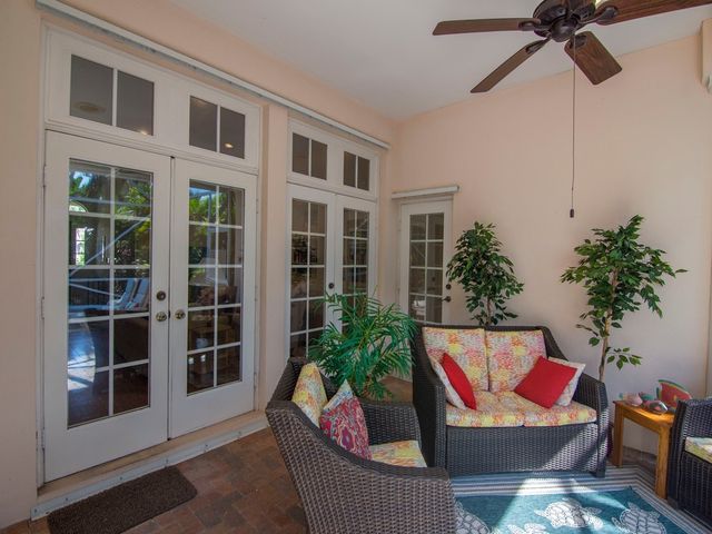 2225 Seaside Street, Vero Beach, FL 32963