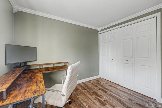 45860 Kensington Street, Utica, MI 48317