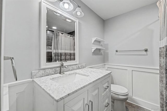 45860 Kensington Street, Utica, MI 48317