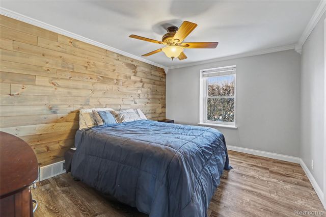 45860 Kensington Street, Utica, MI 48317