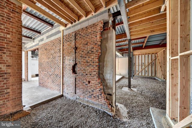 40 SCOTCH RD, Ewing, NJ 08628