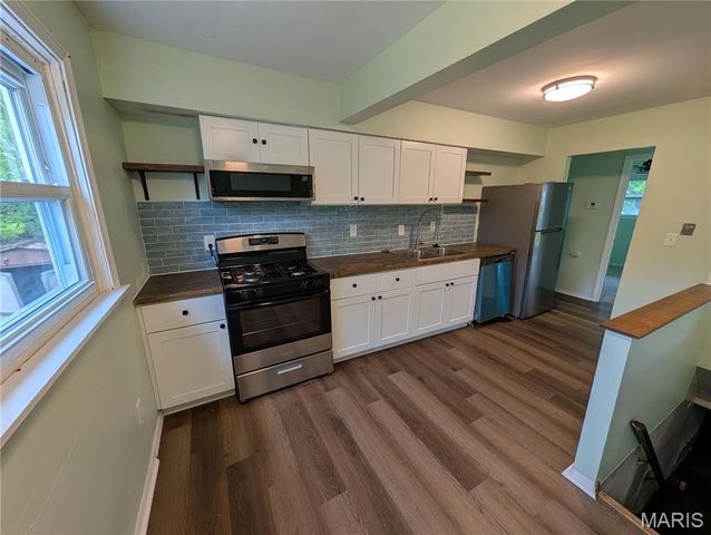 437 Lancashire Road, Unknown, MO 63137