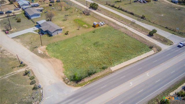 101 Crestview Drive, Liberty Hill, TX 78642