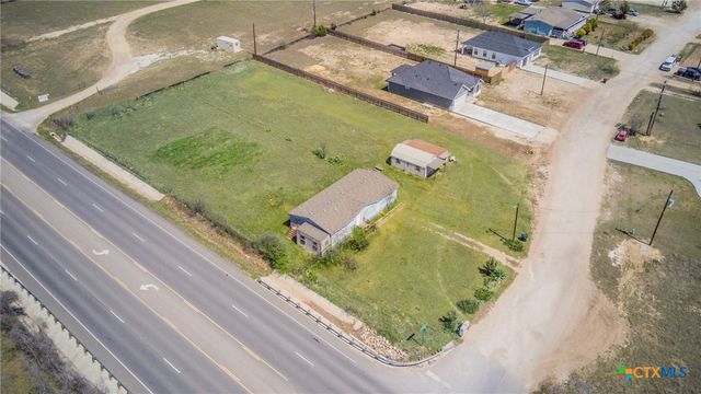 101 Crestview Drive, Liberty Hill, TX 78642