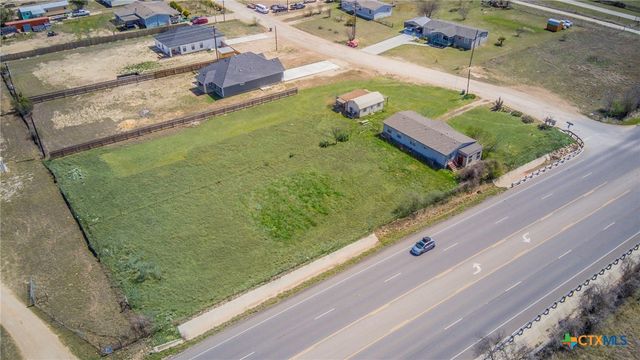101 Crestview Drive, Liberty Hill, TX 78642