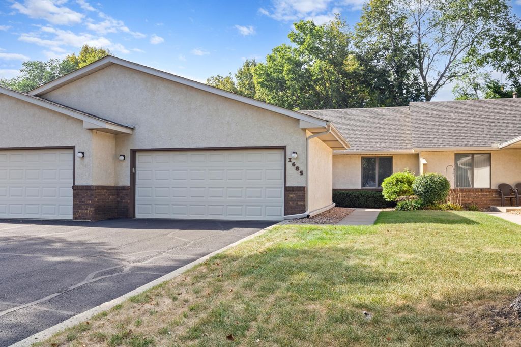 1685 6th Avenue W, Shakopee, MN 55379 — exterior