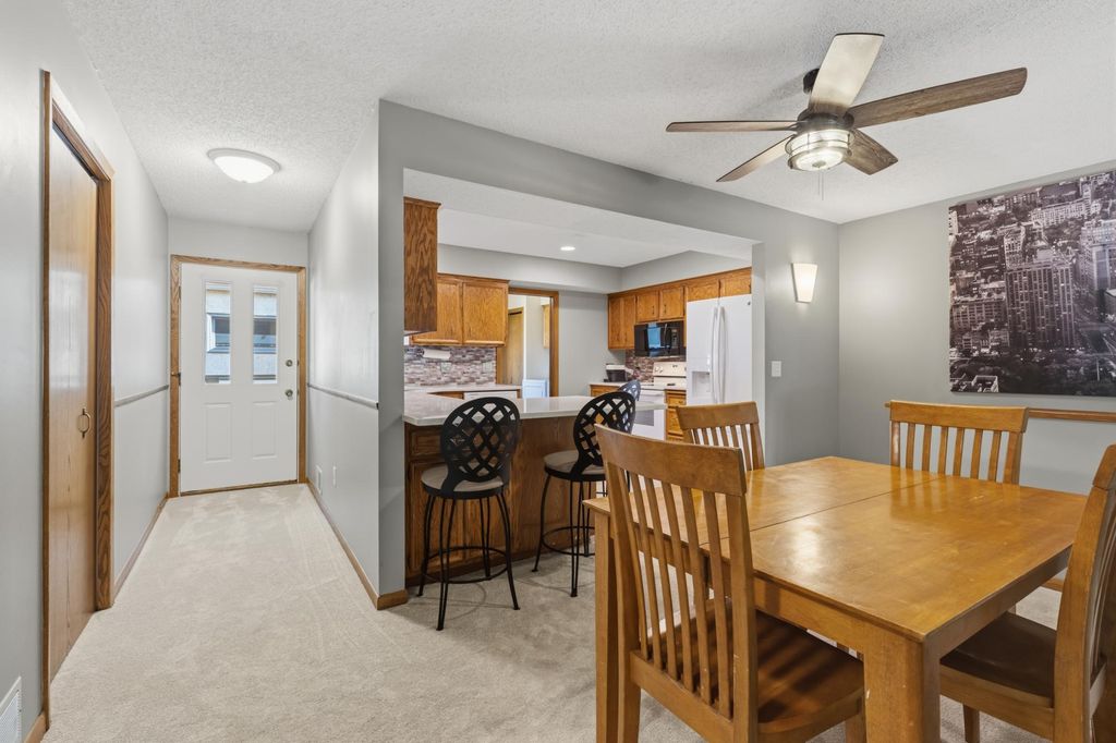 1685 6th Avenue W, Shakopee, MN 55379 — photo 3