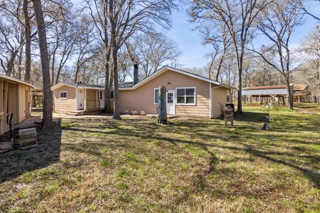 3046 River Bend Lane, Sealy, TX 77474
