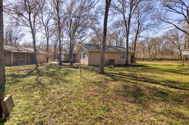 3046 River Bend Lane, Sealy, TX 77474