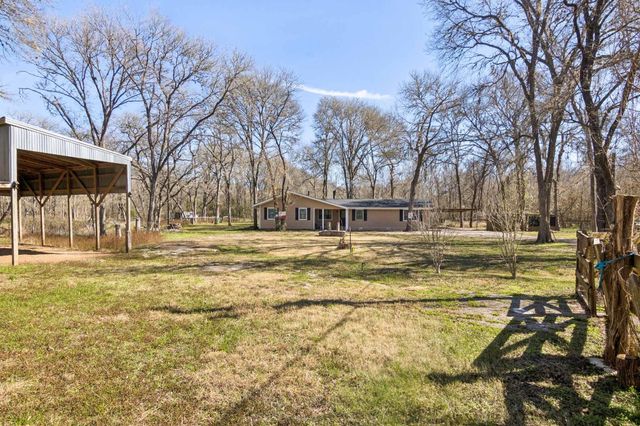 3046 River Bend Lane, Sealy, TX 77474
