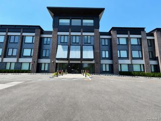 218 Middle Neck Road 313, Great Neck, NY 11021