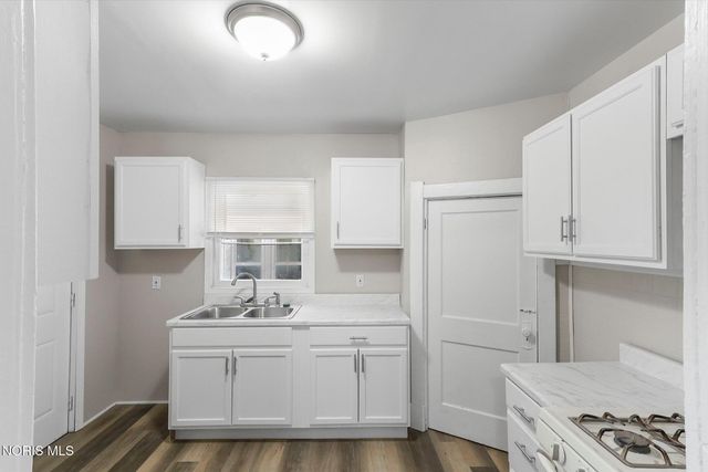 576 Dearborn Avenue, Toledo, OH 43605