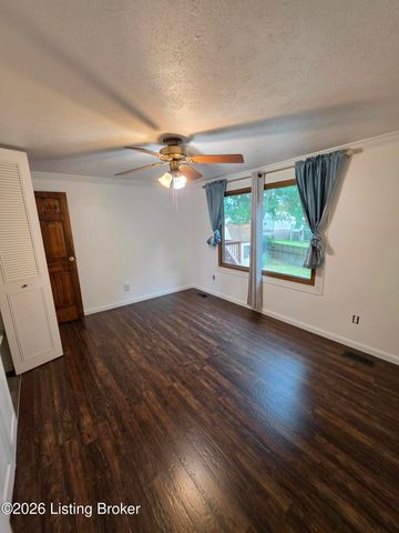 8636 Running Fox Cir, Louisville, KY 40291