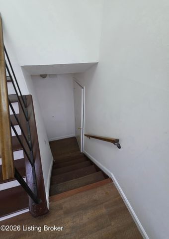 8636 Running Fox Cir, Louisville, KY 40291
