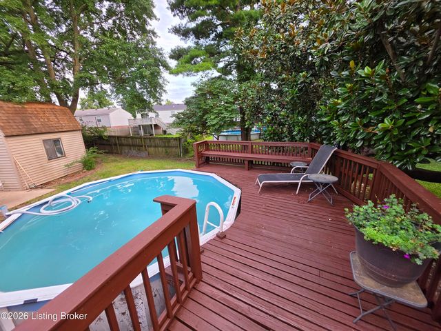 8636 Running Fox Cir, Louisville, KY 40291