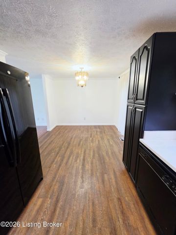 8636 Running Fox Cir, Louisville, KY 40291