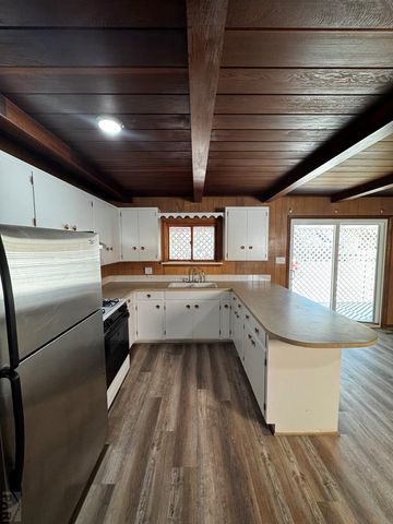 423 S Main St, Rocky Ford, CO 81067