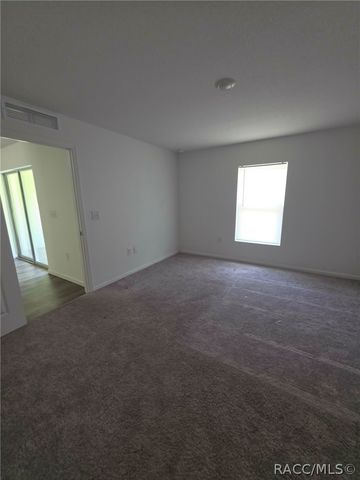 9610 N San Jose Way, Citrus Springs, FL 34433