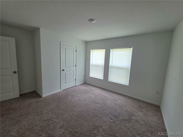 9610 N San Jose Way, Citrus Springs, FL 34433