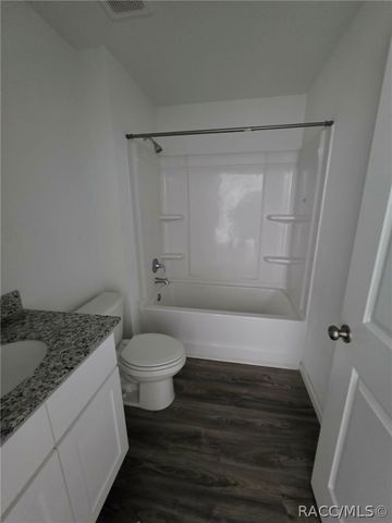 9610 N San Jose Way, Citrus Springs, FL 34433