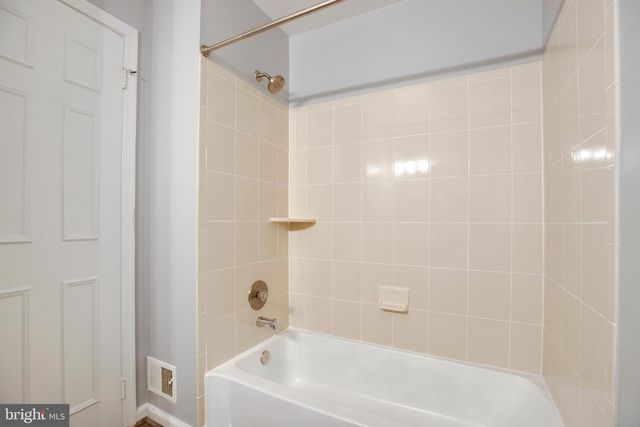 6012 WESTBOURNE PL, Centreville, VA 20120