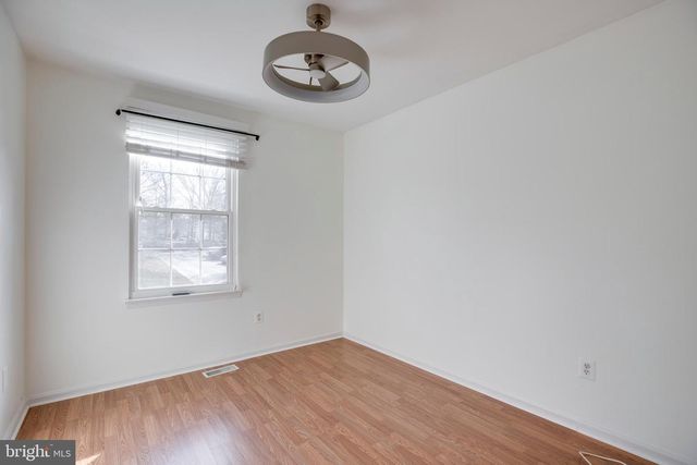 6012 WESTBOURNE PL, Centreville, VA 20120