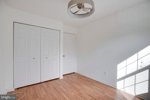 6012 WESTBOURNE PL, Centreville, VA 20120