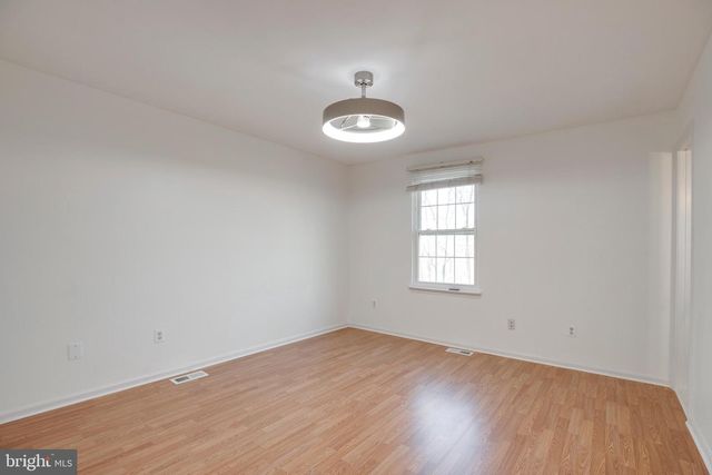 6012 WESTBOURNE PL, Centreville, VA 20120