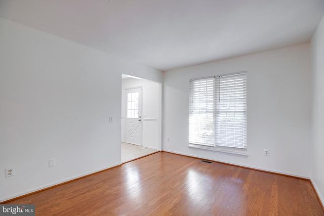 6012 WESTBOURNE PL, Centreville, VA 20120